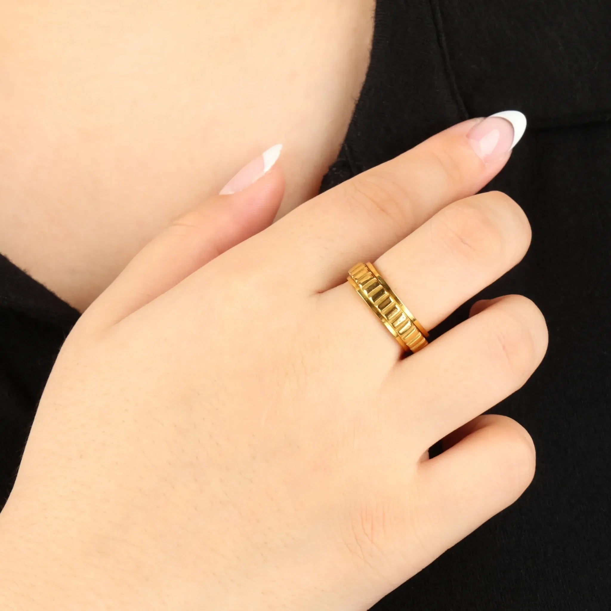 Arden Fidget Ring
